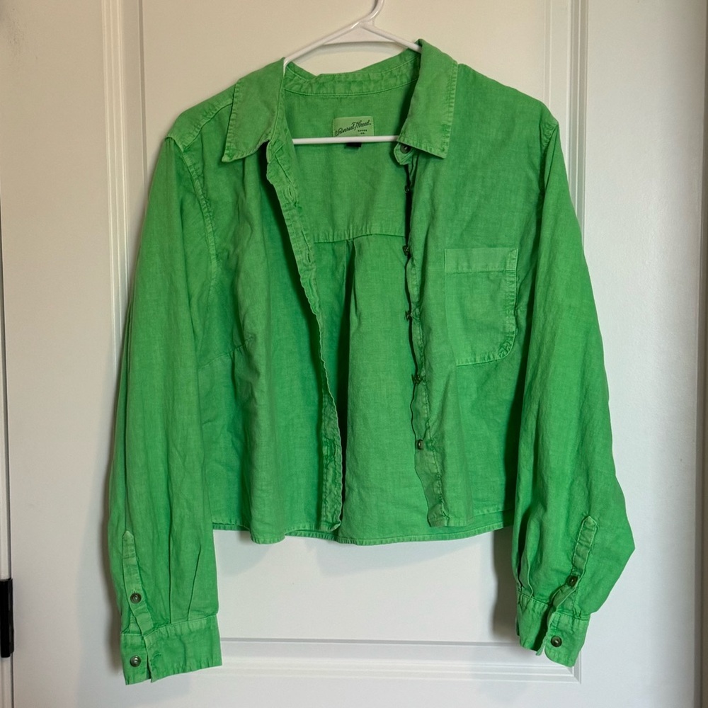 Cropped Green Button-Up Shacket Shirt - Picture 3 of 8